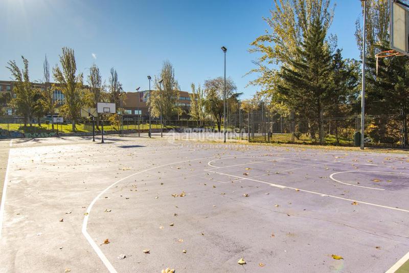 Foto 2d99e73a-e164-4d2a-8d7f-fd09d8834e29. Appartement avec chauffage dans Tres Olivos-Valverde Madrid