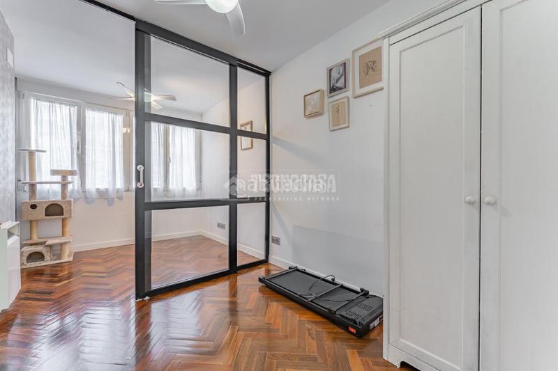 Foto 718b5b01-8464-49f5-9ea4-972feb8faf25. Piso  en venta en Tres Olivos-Valverde Madrid