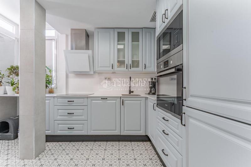 Foto c6230ad0-6ae6-48eb-a491-e39a6579e4e3. Piso  en venta en Tres Olivos-Valverde Madrid