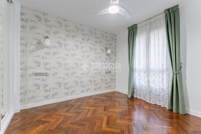 Foto fa0f5897-742d-4aba-9143-75455fd0da95. Piso  en venta en Tres Olivos-Valverde Madrid