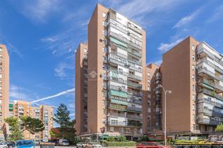 Appartement à Tres Olivos-Valverde. Piso en venta en madrid