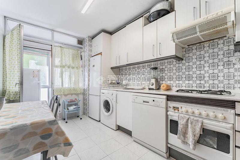 Foto 07393197-c5b4-4c27-a081-64806905f60f. Appartamento in Tres Olivos-Valverde Madrid