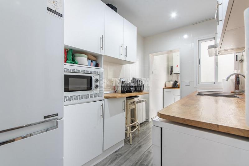 Foto 94bf86a5-0e6b-4826-8541-9860ef4f8013. Flat with heating in Tres Olivos-Valverde Madrid