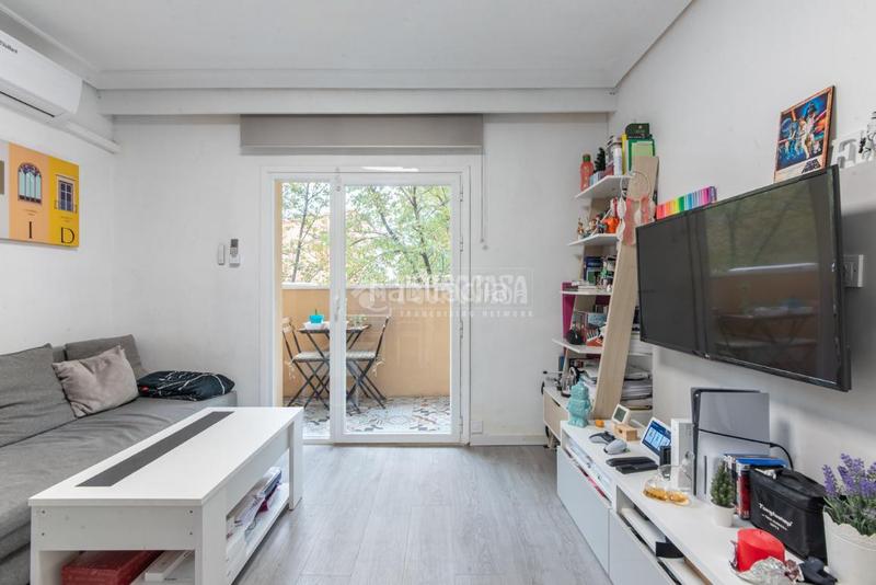 Foto bda8d5d8-2dfb-4371-b92a-cb147d2a9b8c. Flat with heating in Tres Olivos-Valverde Madrid