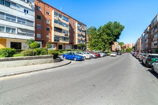 Pis a Tres Olivos-Valverde. Piso en venta en madrid