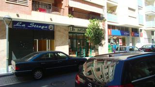 Local commercial  Carrer del pas basc. Local comercial de 90 m2