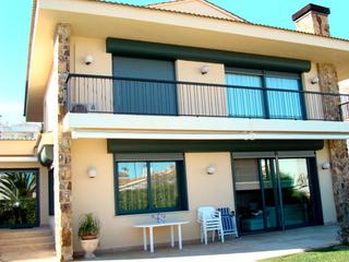 Chalet  Avinguda beethoven. A 50 m de la playa