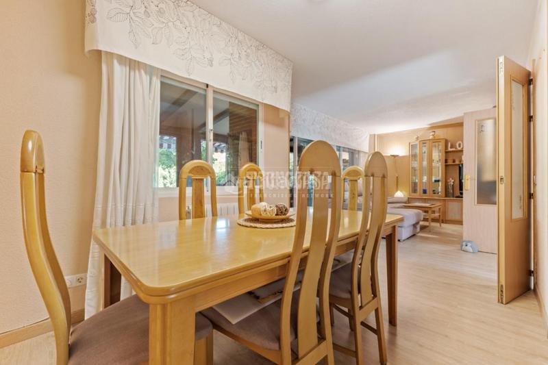 Foto 9dab7a82-d337-4064-96ce-997c10bd342f. Doppelhaus mit heizung parking pool in Urbanizaciones Rivas - Vaciamadrid