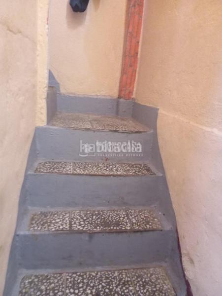 Foto 177395a2-8411-4cc1-88bc-a3b74e78efdd. Casa aparellada a Lora del Río