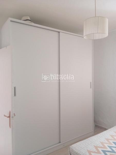 Foto a009ac62-0e5f-483e-80f3-5d6e744fac42. Casa aparellada a Lora del Río