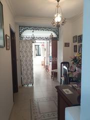 Casa aparellada a Bellavista. Casa en venta en sevilla