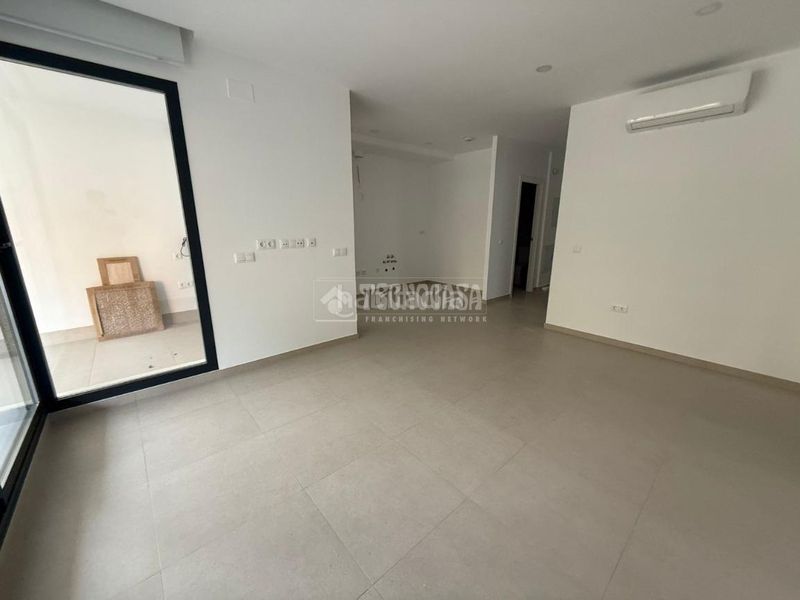 Foto 79665106-2961-40db-a08d-c6277d003475. Pis amb calefacció a Bellavista Sevilla