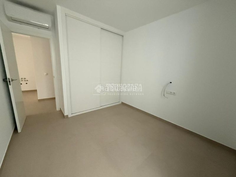 Foto d8657793-5929-4df1-b4d2-ae65d7cdc2e2. Pis amb calefacció a Bellavista Sevilla