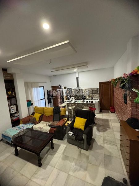 Foto 0c37a671-1395-4d50-bfae-28789fff3eb2. Pis a Bellavista Sevilla