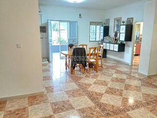 Masía en Coria del Río. Casa rural en venta en coria del río