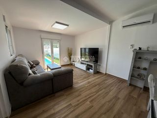 Casale in La Hacienda - Nueva Andalucía. Casa rural en venta en dos hermanas