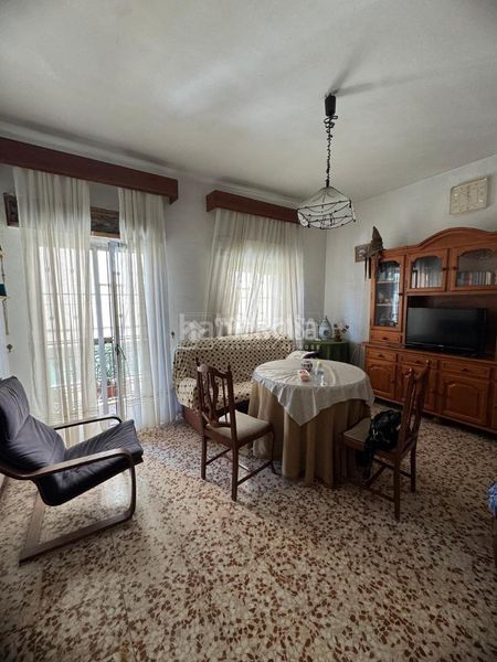 Foto bba6a885-d36b-48c5-90ed-84aacc957caf. Edifici a Bellavista Sevilla