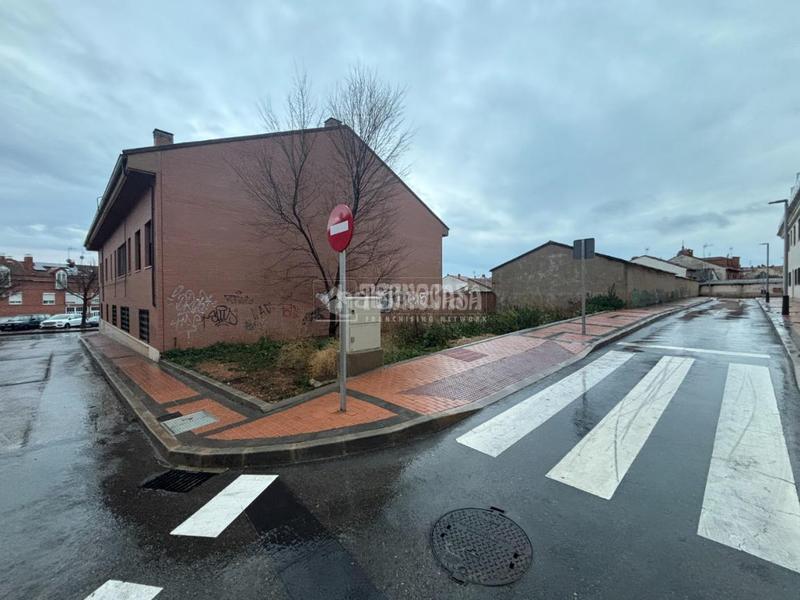 Foto b29ff2c7-e3d8-48b2-9dde-8a7b7460d531. Terreny residencial a Meco pueblo Meco