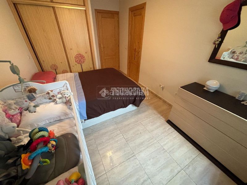 Foto f6ea44eb-7040-4397-827b-bcc93f4b62e1. Pis amb aparcament a Meco pueblo Meco