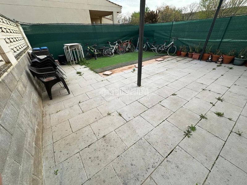 Foto f24c0f2a-8fa3-4767-a697-4ee861b31c81. Pis amb calefacció aparcament a Meco pueblo Meco