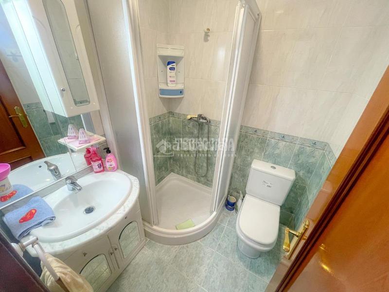 Foto b24b2a5a-1ac4-439d-885c-9c342b203a74. Pis amb calefacció piscina a Guadarrama