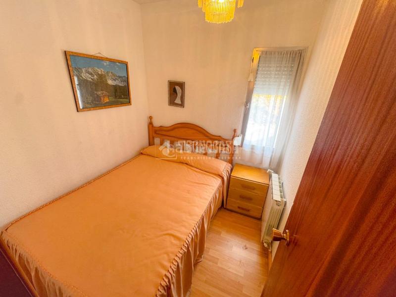 Foto f966dc81-2c6a-4b35-a9cb-a9842820233d. Pis amb calefacció a Guadarrama