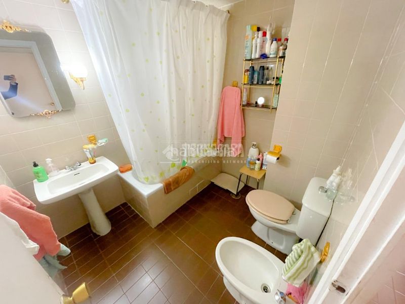 Foto c0910af2-d774-4032-b161-4cfbb472bec4. Pis amb calefacció piscina a Guadarrama