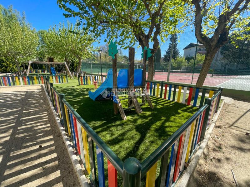 Foto af6a2fac-6ed0-49cf-b3a5-066568d6b1a2. Pis amb calefacció piscina a Guadarrama