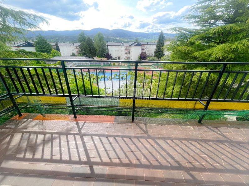Foto fe30f368-f28e-474c-a5e1-3e1fa6c08bce. Pis amb calefacció piscina a Guadarrama