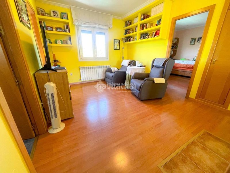 Foto 4e074745-e053-4789-90bb-bb71e4551501. Casa amb calefacció aparcament a Guadarrama