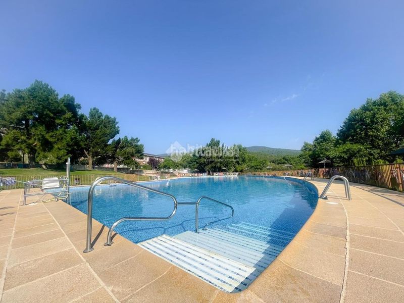Foto 3ac9c62e-d29a-4958-901d-d893dce44dd8. Pis amb calefacció piscina a Guadarrama