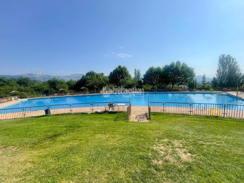 Foto d71b8c0c-52b6-4c13-8dcd-efd9625c5266. Pis amb calefacció piscina a Guadarrama