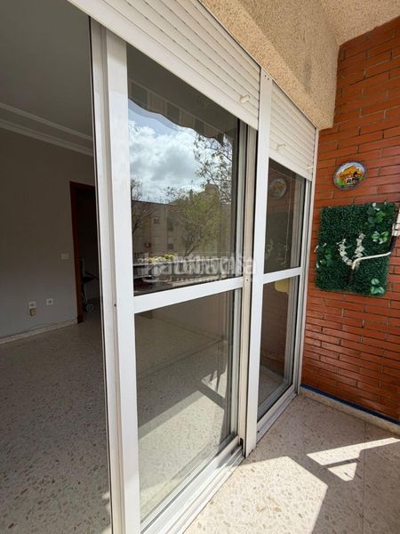 Foto 2e6f4815-8b58-4fbe-80a4-cf343ac1876d. Piso  en venta en Estación - La Fontanilla - El Tinte Utrera