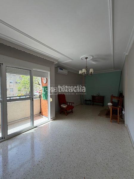 Foto ae5a3153-8112-4e53-ba4a-9a69b699df8d. Piso  en venta en Estación - La Fontanilla - El Tinte Utrera