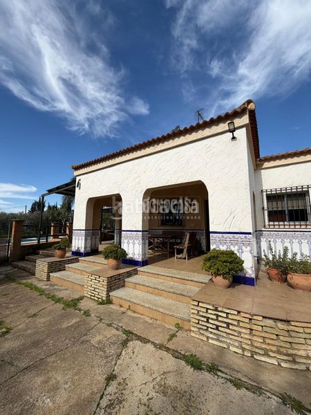 Foto 098a36d8-c5c1-4936-8d0a-7976205c2a8c. Masia amb calefacció a Torre Cruz - Los Molinos Utrera