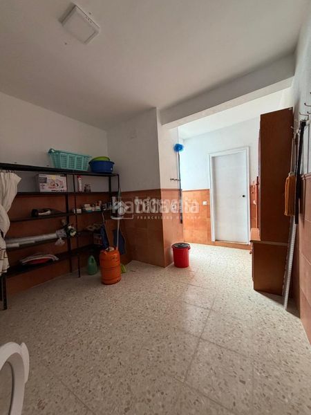 Foto 1df1e791-fb23-4f8e-9a5f-e167f545a781. Casa amb calefacció a Coronil (El)