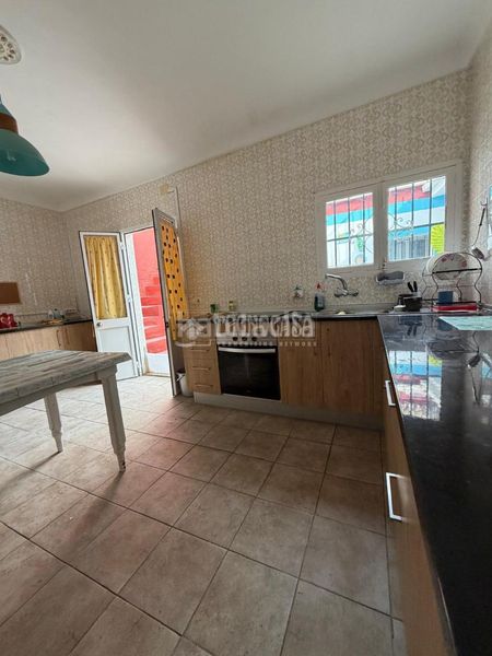 Foto ffda8bcc-4643-4bbd-b471-b00c7dd412a8. Casa amb calefacció a Coronil (El)