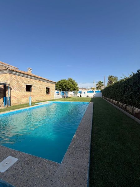 Foto 1ba92ab5-58ae-462e-861f-5e254bc3e522. Masia amb calefacció aparcament piscina a Pedanías Norte Utrera