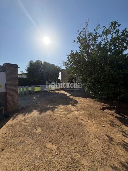 Foto a13e7138-f16f-4424-a9a7-af2a99d9e7d6. Masia amb calefacció aparcament piscina a Pedanías Norte Utrera