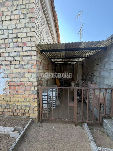 Foto a63fb00e-a1bd-41f0-bec9-a8b70c254731. Masia amb calefacció aparcament piscina a Pedanías Norte Utrera