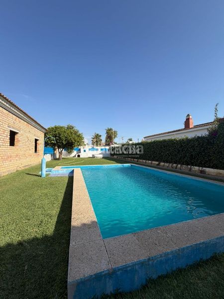 Foto bab27818-9502-46c6-bea2-262320639732. Masia amb calefacció aparcament piscina a Pedanías Norte Utrera