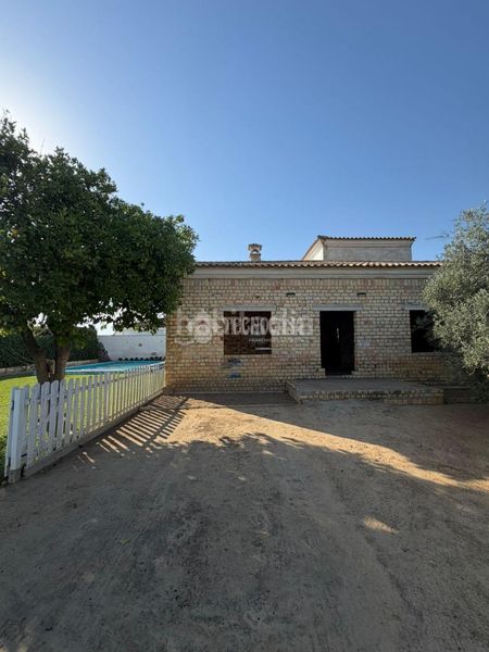 Foto e987c4a1-b127-4e93-8de1-2eaacd6e3b64. Masia amb calefacció aparcament piscina a Pedanías Norte Utrera