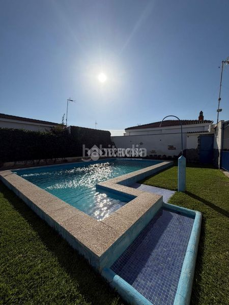 Foto f1856c7d-6eac-4e35-85a8-9b1a11411fef. Masia amb calefacció aparcament piscina a Pedanías Norte Utrera