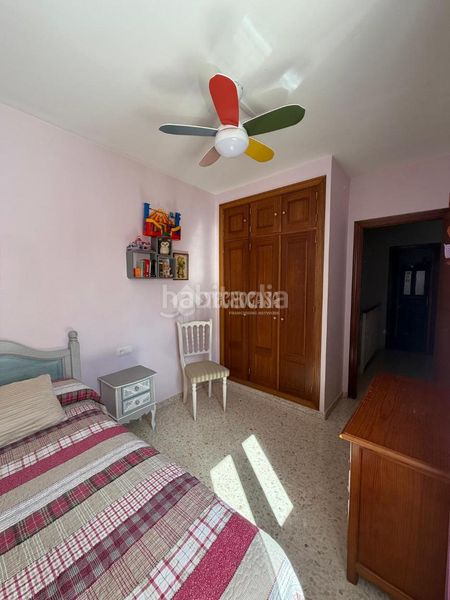 Foto 05841c9b-5160-4b35-b1a9-f1977de4f7b4. Casa aparellada amb piscina a Torre Cruz - Los Molinos Utrera