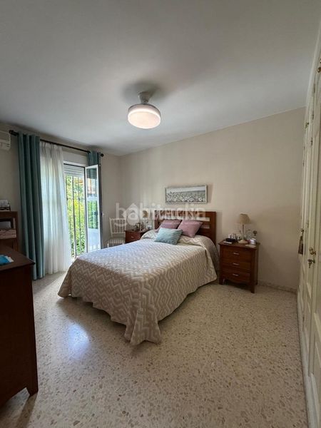 Foto 56982020-0ea2-4358-8fb3-4dd4651bd8bd. Casa aparellada amb piscina a Torre Cruz - Los Molinos Utrera
