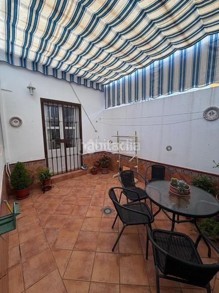 Foto 6662c462-eebe-4f4e-b31a-c6a5347e7a9d. Casa aparellada amb piscina a Torre Cruz - Los Molinos Utrera