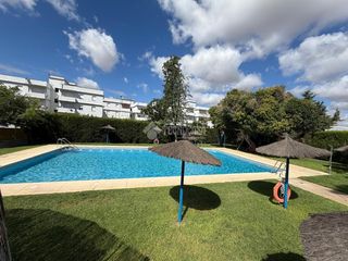 Casa pareada en Torre Cruz - Los Molinos. Casa en venta en utrera