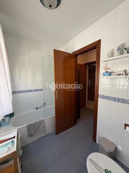 Foto 7ef12c7e-01b7-4335-8108-0f7259c34ac6. Casa aparellada amb piscina a Torre Cruz - Los Molinos Utrera