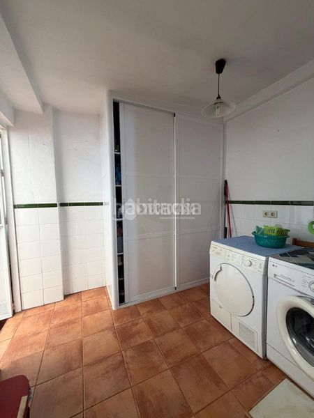 Foto 9a97505b-c821-46d1-aec1-623f72de984d. Casa aparellada amb piscina a Torre Cruz - Los Molinos Utrera