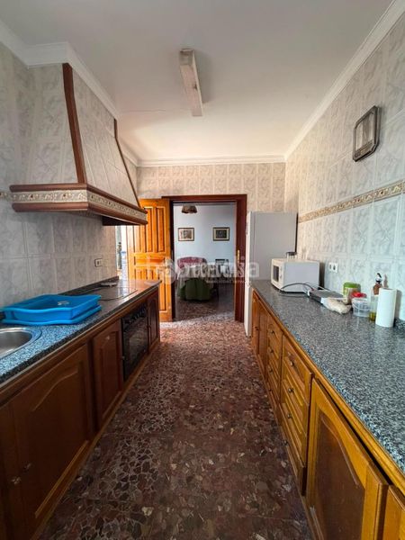 Foto b3315b95-1b05-434d-b97b-59394f5446fb. Casa amb calefacció a Molares (Los)